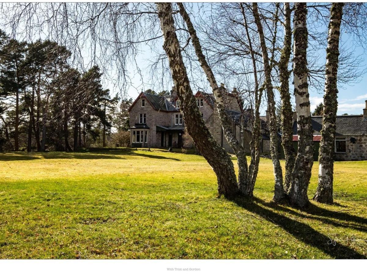 Dalrachney Lodge Carrbridge Eksteriør bilde